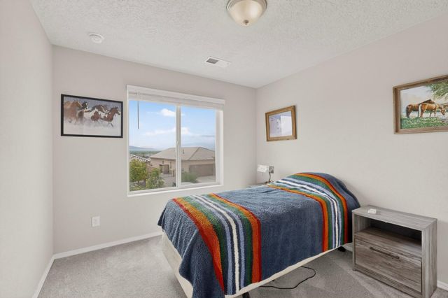 1848 Valle Vista Road NW, Los Lunas, NM 87031