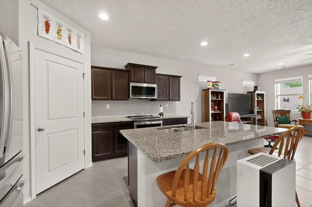 1848 Valle Vista Road NW, Los Lunas, NM 87031