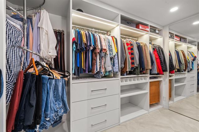 1255 N GULFSTREAM AVENUE 1501, Sarasota, FL 34236