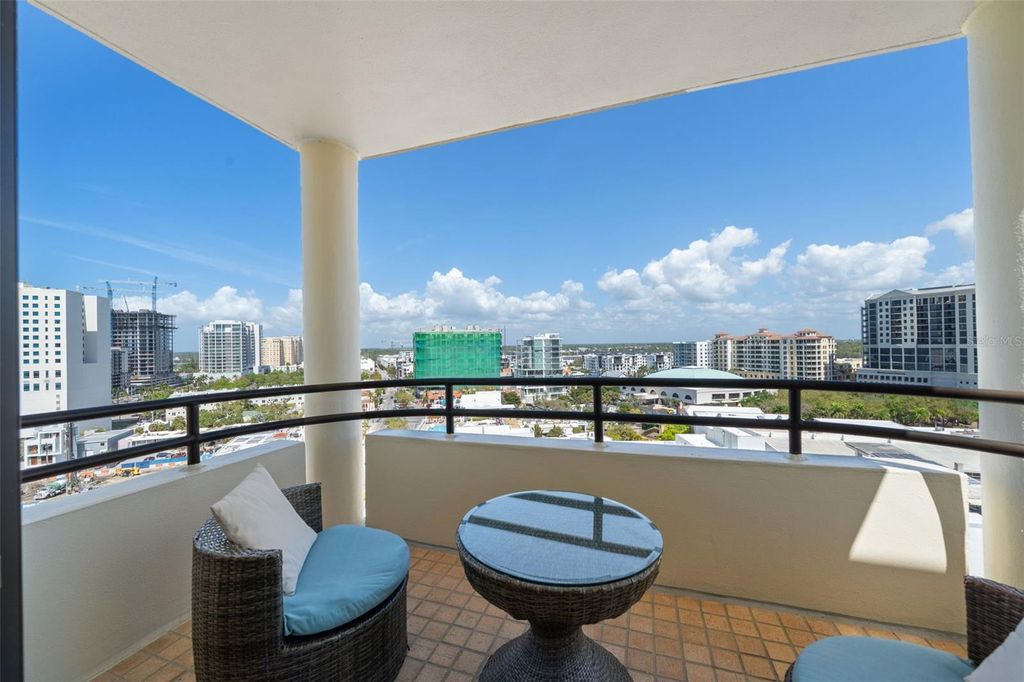 Image 43 of property listing at 1255 N GULFSTREAM AVENUE 1501, Sarasota, FL 34236