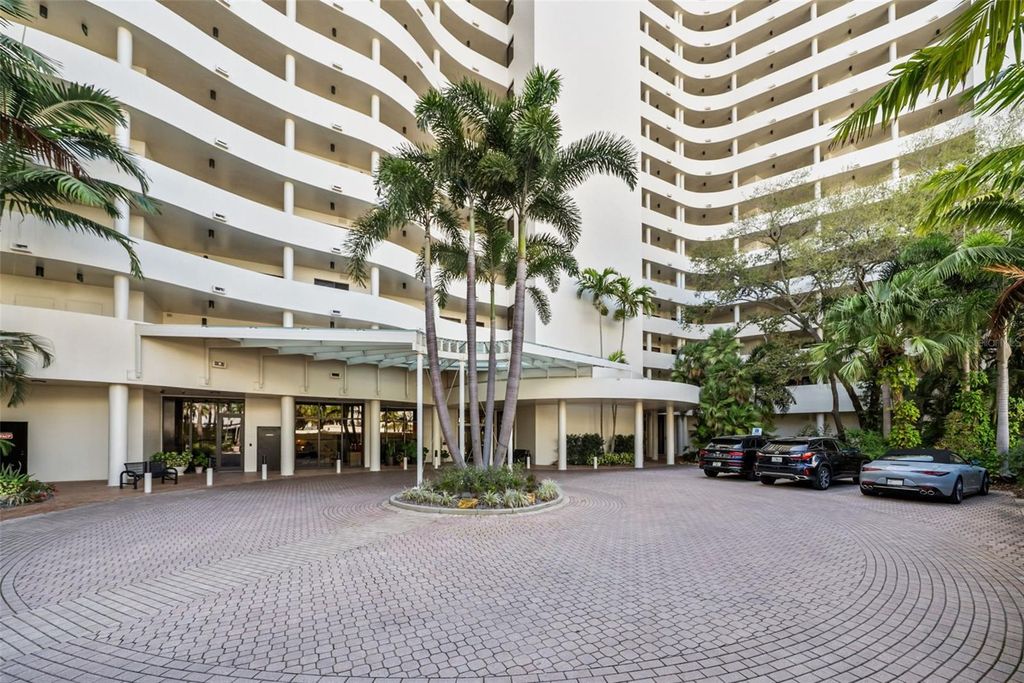 Image 45 of property listing at 1255 N GULFSTREAM AVENUE 1501, Sarasota, FL 34236