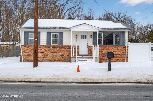 71 Jacobstown Road, New Egypt, NJ 08533