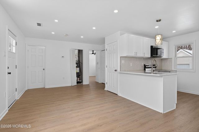 71 Jacobstown Road, New Egypt, NJ 08533