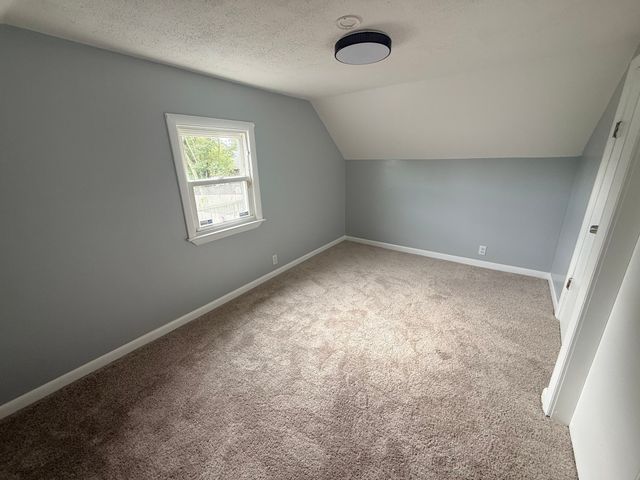 33 Johnson St, Westport, MA 02790