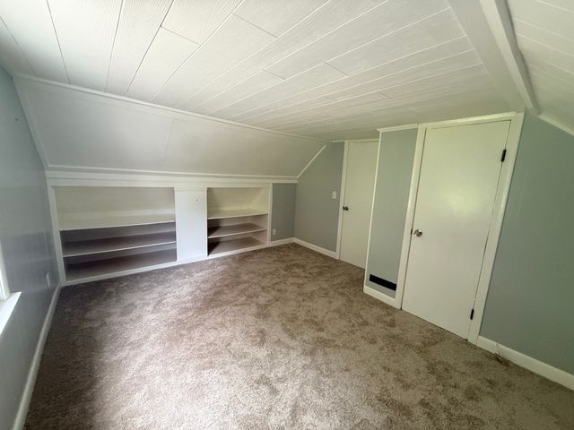 33 Johnson St, Westport, MA 02790