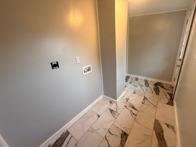 33 Johnson St, Westport, MA 02790