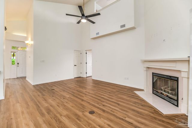 3031 Oak Pointe Dr, Pensacola, FL 32505