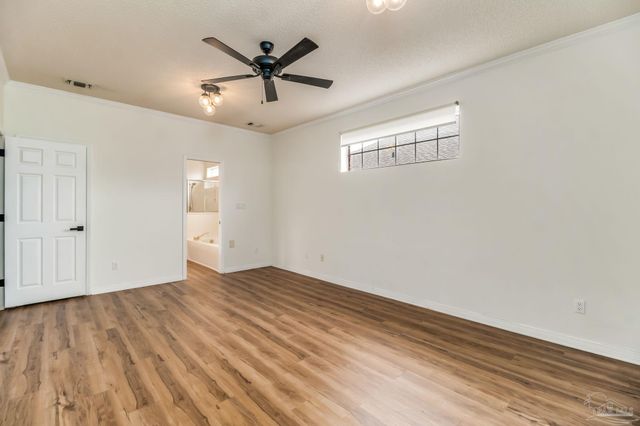 3031 Oak Pointe Dr, Pensacola, FL 32505