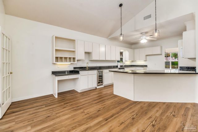 3031 Oak Pointe Dr, Pensacola, FL 32505