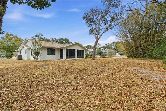 13 HOLLYHOCK COURT, Homosassa, FL 34446