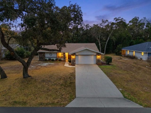 13 HOLLYHOCK COURT, Homosassa, FL 34446