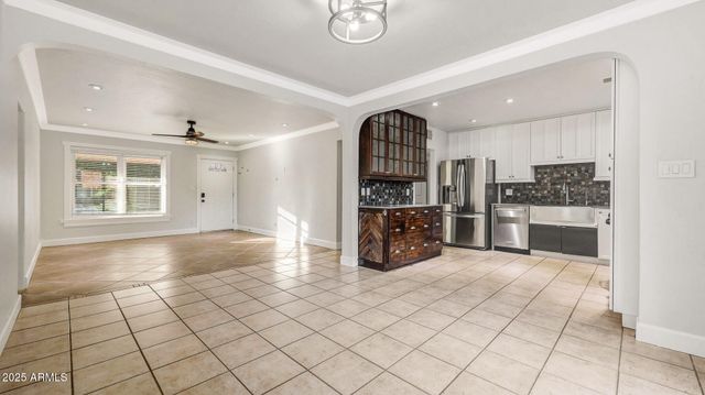 6121 N 17TH Avenue, Phoenix, AZ 85015