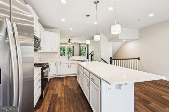 1679 SIGNALMAN CT, Odenton, MD 21113