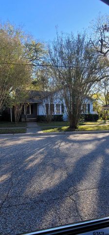 716 Sycamore, Mineola, TX 75773