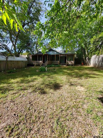 716 Sycamore, Mineola, TX 75773