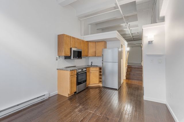 12 Stoneholm St 313, Boston, MA 02115