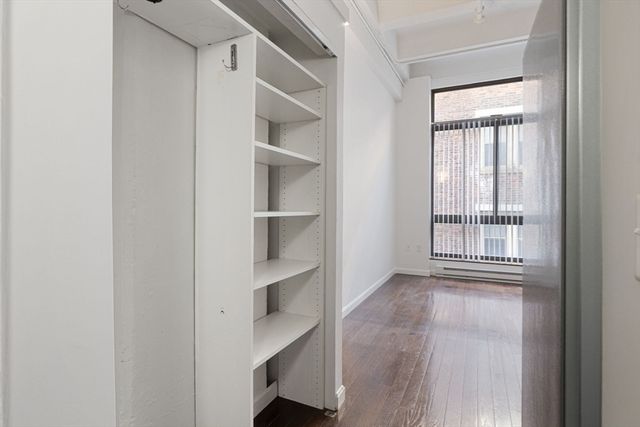 12 Stoneholm St 313, Boston, MA 02115