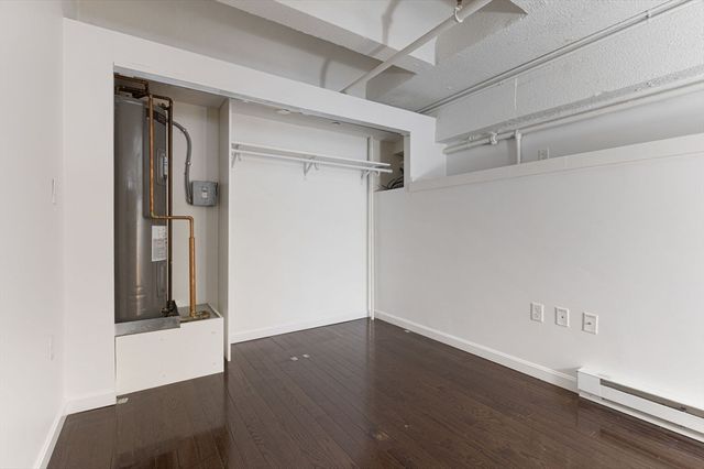12 Stoneholm St 313, Boston, MA 02115