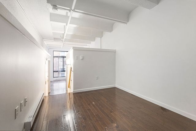 12 Stoneholm St 313, Boston, MA 02115