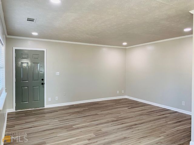 802 Bedford Bay Trail, Lawrenceville, GA 30046