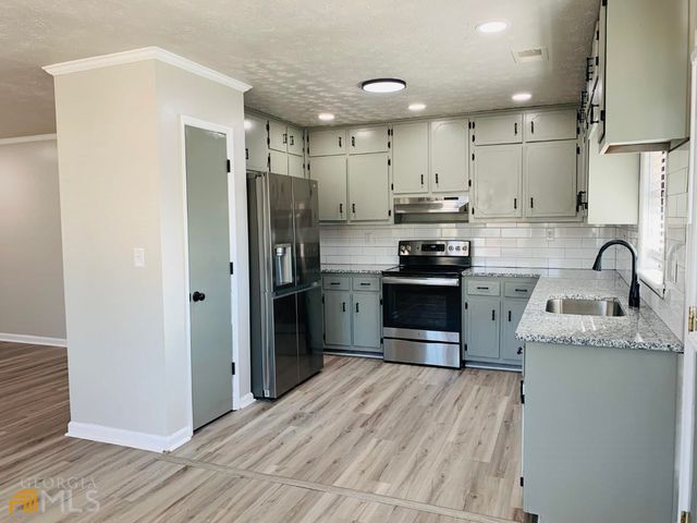 802 Bedford Bay Trail, Lawrenceville, GA 30046