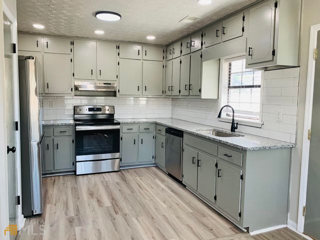 802 Bedford Bay Trail, Lawrenceville, GA 30046