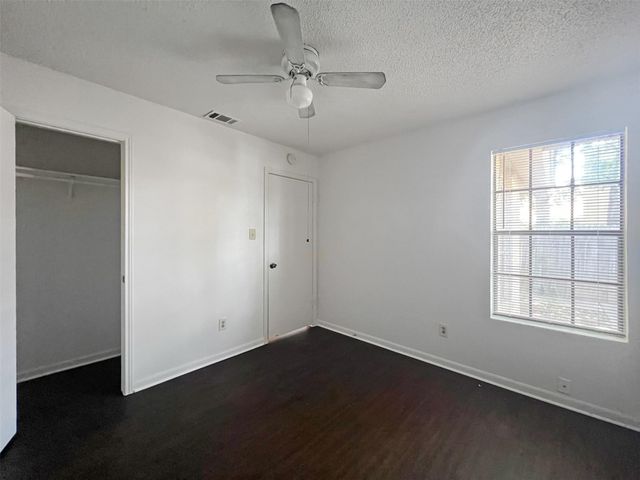 2010 Alex Ave B, Austin, TX 78728