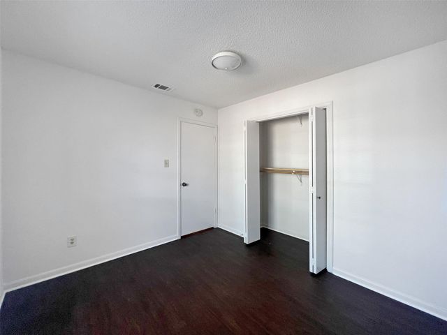 2010 Alex Ave B, Austin, TX 78728