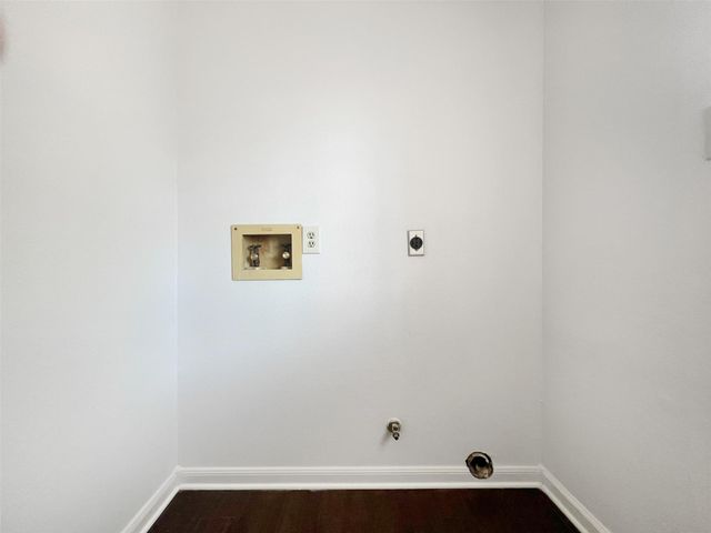 2010 Alex Ave B, Austin, TX 78728