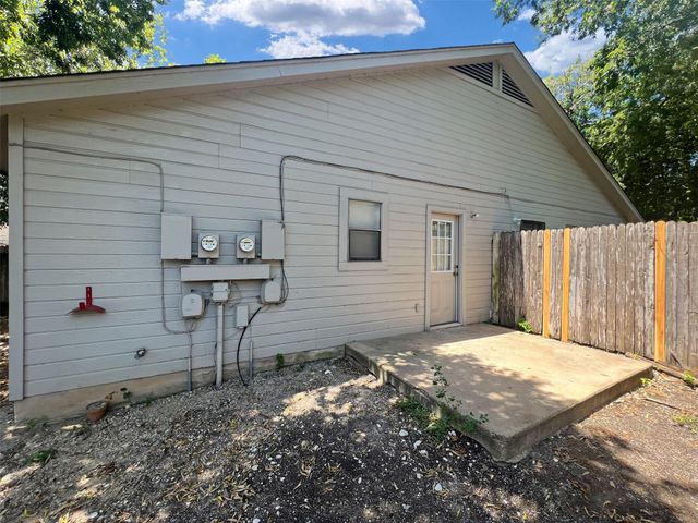 2010 Alex Ave B, Austin, TX 78728