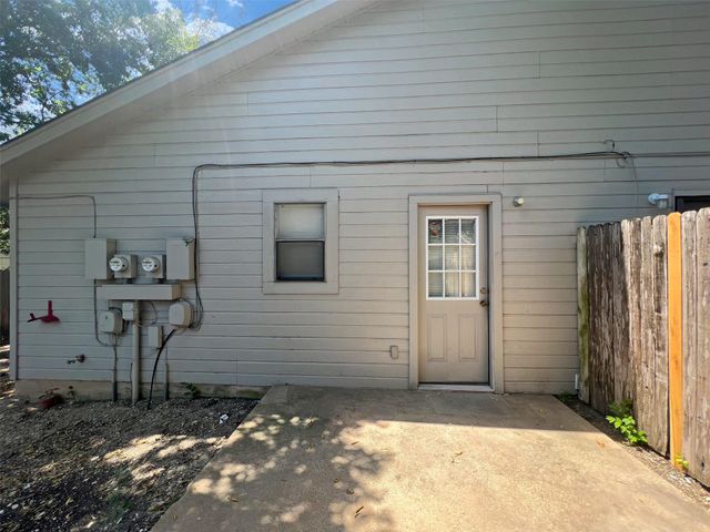 2010 Alex Ave B, Austin, TX 78728