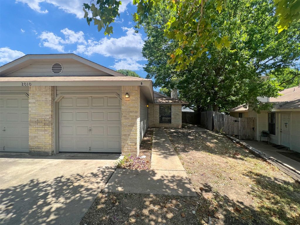 2010 Alex Ave B, Austin, TX 78728