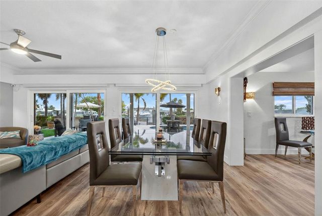 136 WINDWARD ISLAND, Clearwater Beach, FL 33767