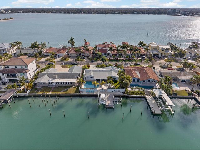 136 WINDWARD ISLAND, Clearwater Beach, FL 33767