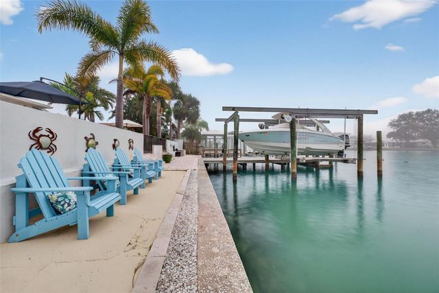 136 WINDWARD ISLAND, Clearwater Beach, FL 33767