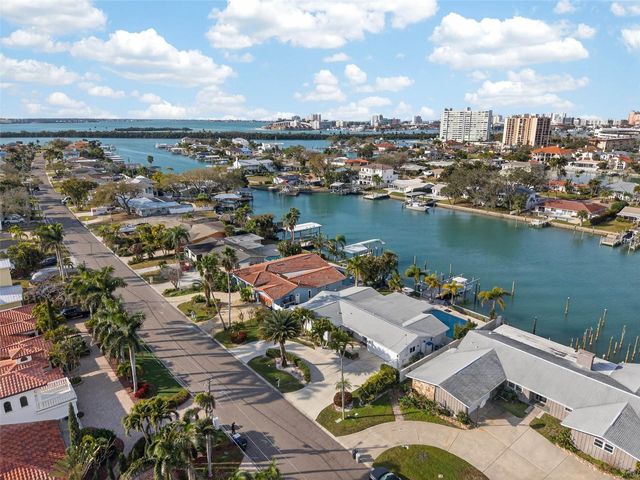 136 WINDWARD ISLAND, Clearwater Beach, FL 33767