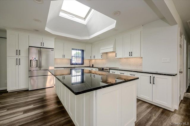 920 9th Street, West Babylon, NY 11704