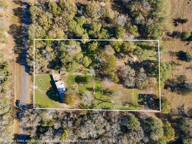 2205 Mallard Drive, Caldwell, TX 77836