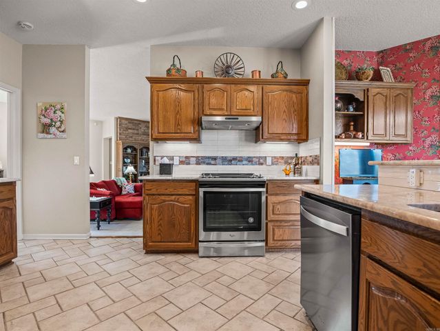 2 Alcazaba Lane, Hot Springs Village, AR 71909