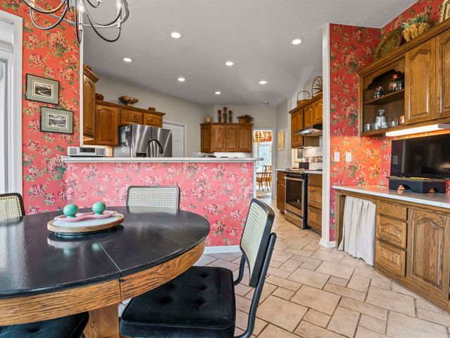 2 Alcazaba Lane, Hot Springs Village, AR 71909