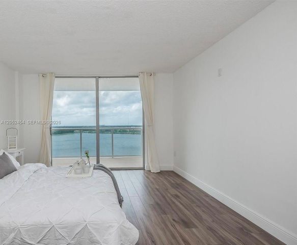 1301 NE Miami Gardens Drive 1522W, Miami, FL 33179