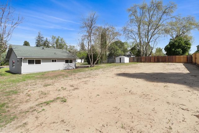 8632 Sunset Ave, Fair Oaks, CA 95628