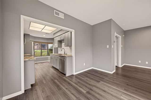 7447 Cambridge Street 79, Houston, TX 77054