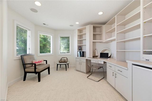 121 Windy Point DR, Suffolk, VA 23435