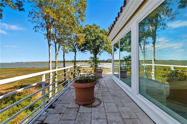 121 Windy Point DR, Suffolk, VA 23435