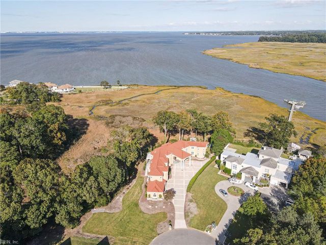 121 Windy Point DR, Suffolk, VA 23435