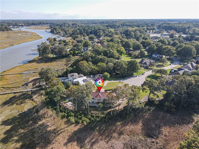 121 Windy Point DR, Suffolk, VA 23435