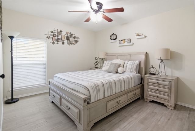 501 Fox Drive, Saginaw, TX 76179