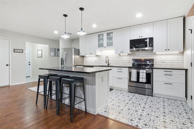 501 Fox Drive, Saginaw, TX 76179