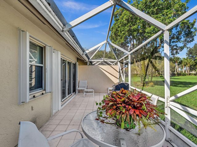 7036 Summer Tree Drive B, Boynton Beach, FL 33437